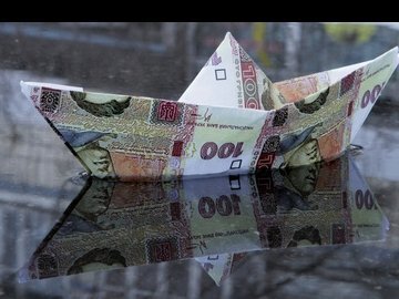 З 1 вересня готівкові розрахунки українців обмежать