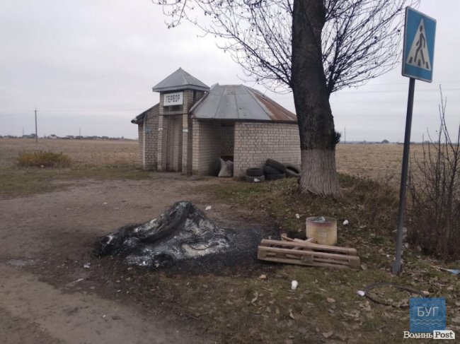 У Володимирі після протестів «євробляхарів»  – купи сміття. ФОТО