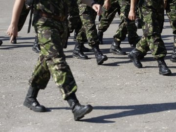 У Володимирі-Волинському вимагають, щоб до війська йшли не лише сільські хлопці   
