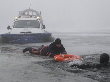  Як безпечно купатись на  Водохреща розповіли рятувальники 
