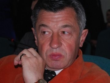 Луцький депутат погрожує «поставити всю Україну на вуха»