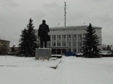 На Волині просять знести пам'ятник Леніну