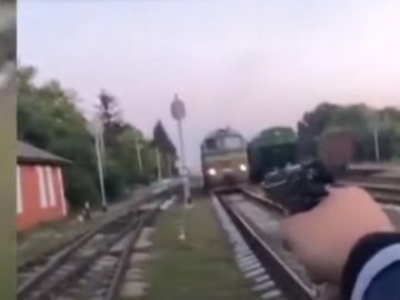 На Вінниччині два п'яних молодики зупинили потяг для відео в інстаграм