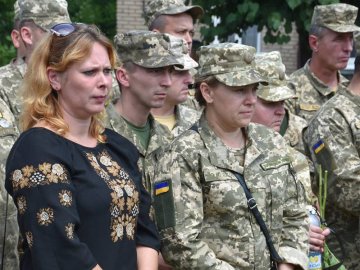 Загиблому бійцю волинської бригади відкрили пам'ятну дошку в Лисичанську