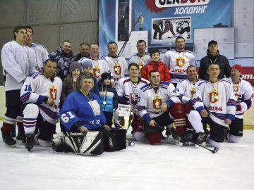 Луцькі хокеїсти перемогли на першості області. ФОТО