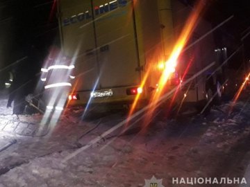 У жахливій аварії на Львівщині загинули троє військових