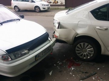 У Луцьку аварія: зіткнулись дві машини. ФОТО