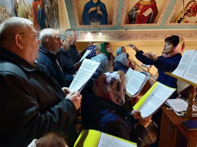 У селі на Волині помолилися перед мощами трьох святих. ФОТО