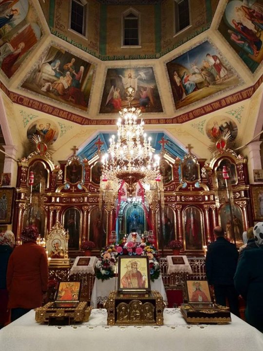 У селі на Волині помолилися перед мощами трьох святих. ФОТО