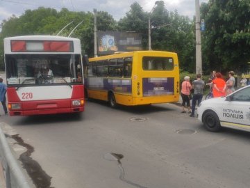 Аварія за участю тролейбуса та маршрутки у Луцьку: деталі ДТП
