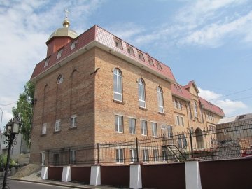 Духівники запрошують на екскурсію Волинською богословською академією