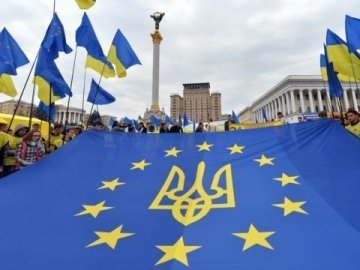 Філарет закликав молитися за «мудре рішення» Януковича