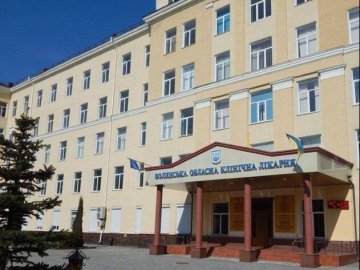 «Стаціонари заповнені наполовину, причин для паніки – немає», – керівник волинської обласної лікарні