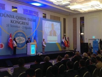 В Анкарі на конгресі кримських татар скандували  «Слава Україні!»