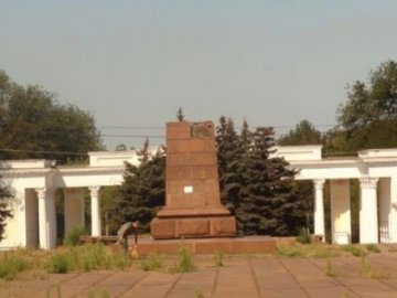 У Маріуполі знесуть усі пам'ятники Леніну