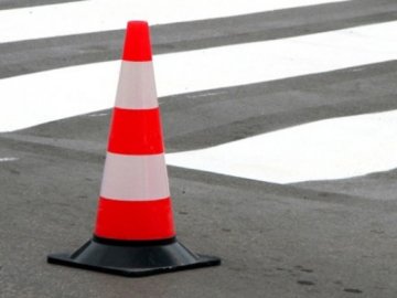 У Луцьку водій Audi збив жінку, яка переходила дорогу поза «зеброю»