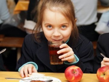 Луцький комбінат шкільного харчування визнали одним із найкращих у місті