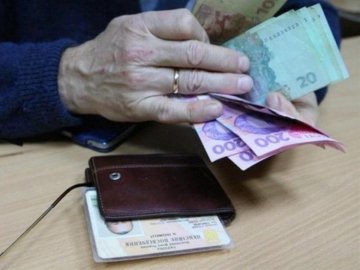 В Україні з 1 квітня збільшиться пенсійний вік для жінок 