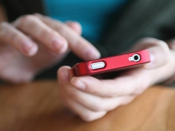 В Україні різко здорожчає мобільний зв'язок 