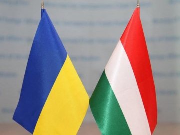 Угорщина запрошує українських працівників