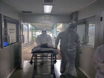Помер 63-річний мешканець Підбороччя, що хворів на коронавірус