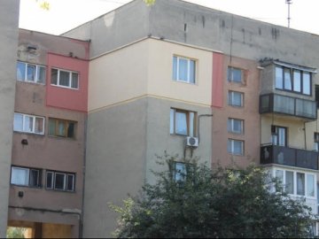 У Володимирі мер міста проти різнокольорових будинків
