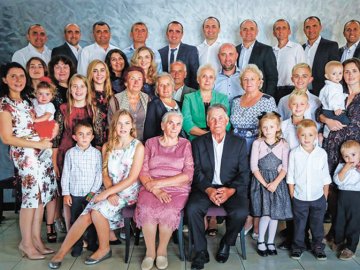 Волинське подружжя, яке має 50 внуків, відгуляло золоте весілля