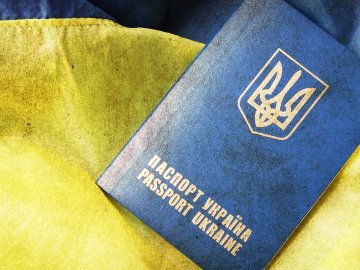 Паспорт та код: чи реально отримати кредит з цими двома документами у Луцьку?*