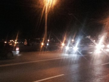 Вечірня аварія в Луцьку: на мості велика «тягучка»