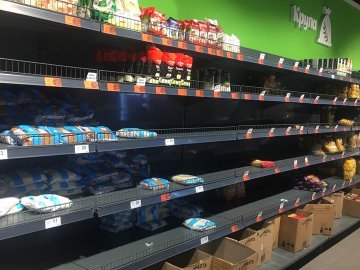 У мережі супермаркетів на Волині ввели обмеження на купівлю продуктів «в одні руки»