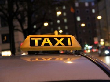 У Польщі  п'яний таксист-українець побив пасажира