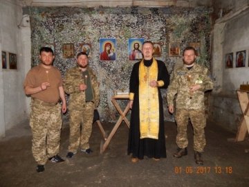 Українська армія – це не солдати в гумових капцях, - капелан із Волині