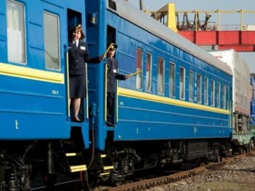 «Укрзалізниця» запустить додаткові потяги до Дня Незалежності
