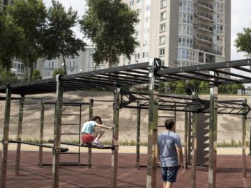 На Миколаївщині діти знайшли на майданчику людську ногу