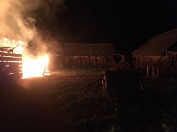 На Волині горів житловий будинок: вогонь гасили три бригади пожежників