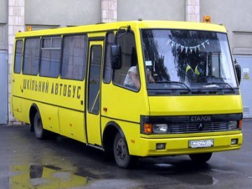 На Волині шкільні автобуси підпільно підбирають пасажирів
