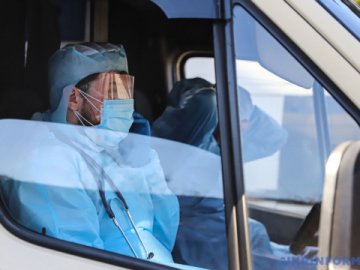 В одному з районів на Тернопільщині  коронавірусом захворіли вже 29 медиків