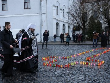У Луцьку вшанували пам’ять жертв голодоморів в Україні