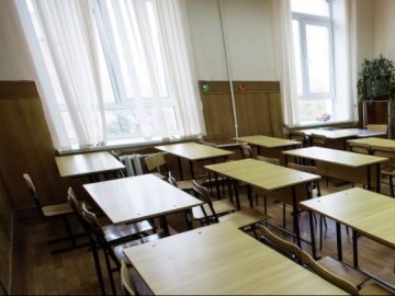У Володимирі-Волинському школи закривають на карантин 