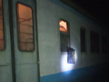 На Волинь з Білорусі у вікні туалету поїзда намагалися завезти контрабанду