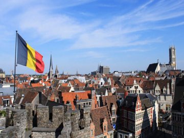 Бельгія закрила в’їзд навіть для вакцинованих туристів з України