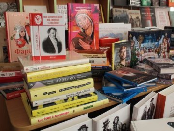 Луцька бібліотека поповнилася 245 новими книгами українських видавництв