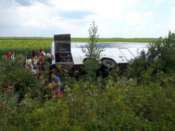 На Волині перекинувся автобус з білорусами, які їхали в Болгарію 