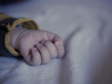 Вбивство новонародженої дитини прикордонницею з Волині прокоментувала прокуратура