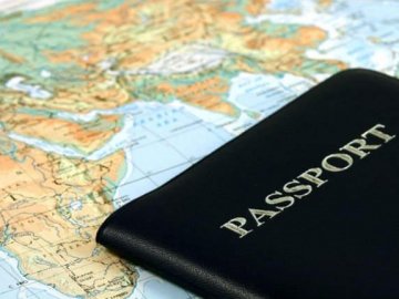 Закордонний паспорт коштує 170 гривень, - Верховний Суд України
