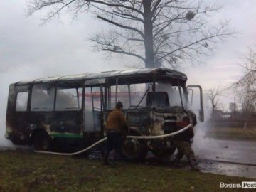 Пасажири маршрутки «Луцьк-Берестечко» розповіли, як рятувалися з палаючого автобуса
