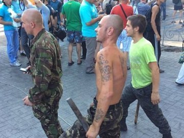 У Києві відбулась престрілка між «сотнею Майдану»  та учасниками АТО