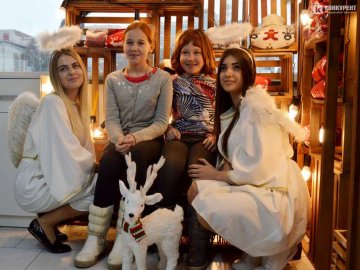 У Луцьку меценат організував  для майже півтисячі дітей новорічне свято. ФОТО