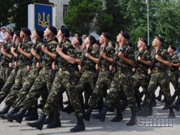 Янукович планував кинути проти Майдану армію, - урядовці Польщі та Швеції