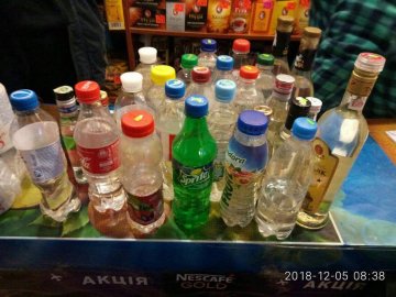 У Луцьку продавали нелегальний алкоголь. ФОТО